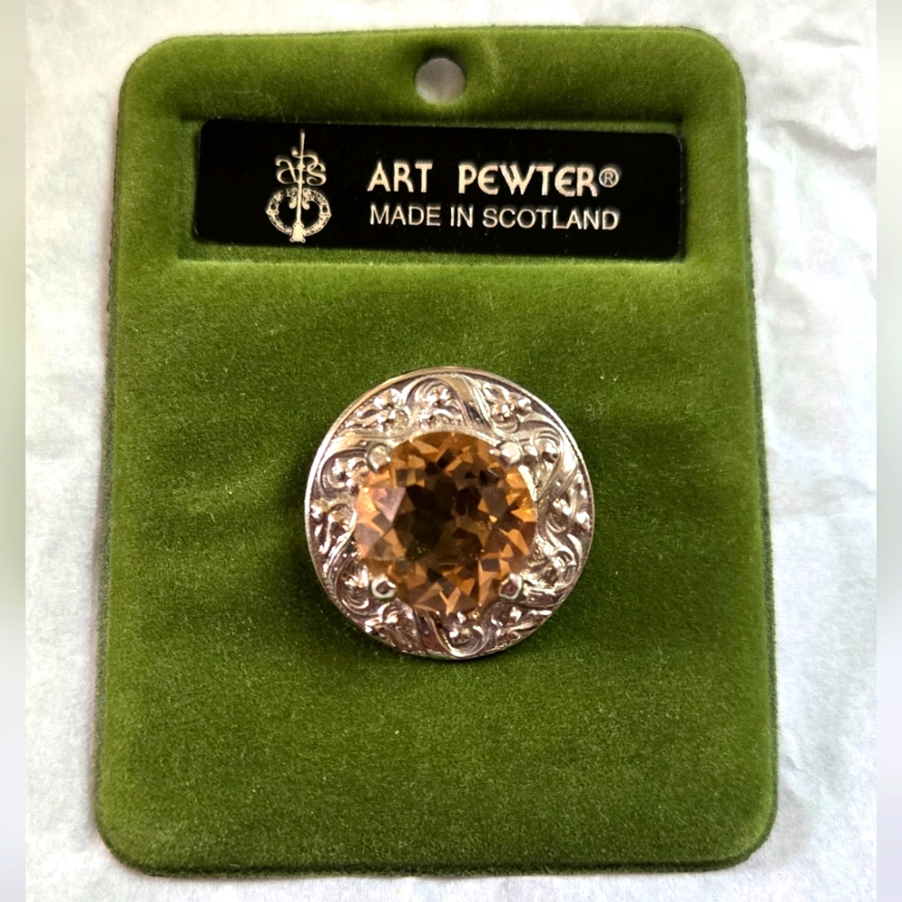Art Pewter Made In Scotland 1996 Ribbon Interlace Brooch. On Original Backer.